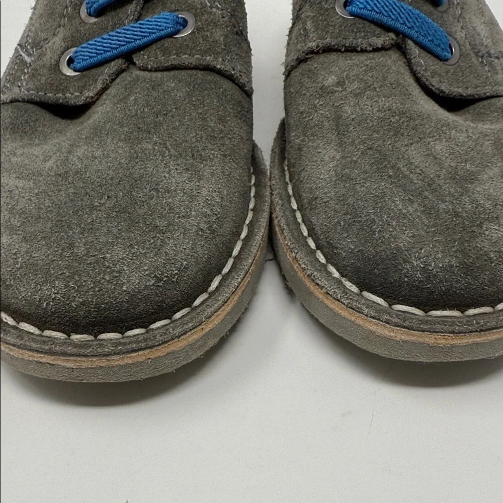 Florsheim Gray Suede Kid’s Oxfords with Blue Laces Size 12M